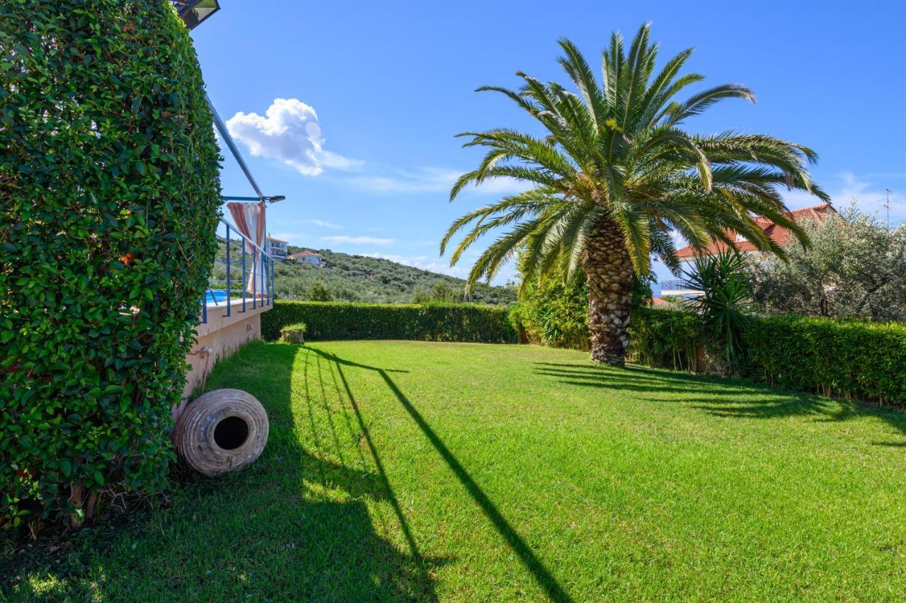 Cozy Small Smart Villa With Private Pool Mikri Mantineia 卡拉马塔 外观 照片