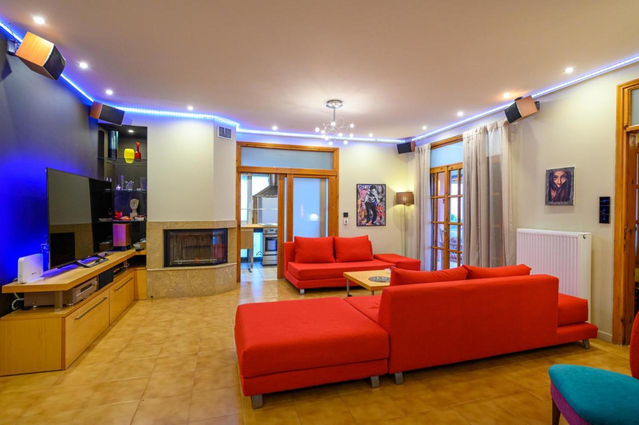 Cozy Small Smart Villa With Private Pool Mikri Mantineia 卡拉马塔 外观 照片
