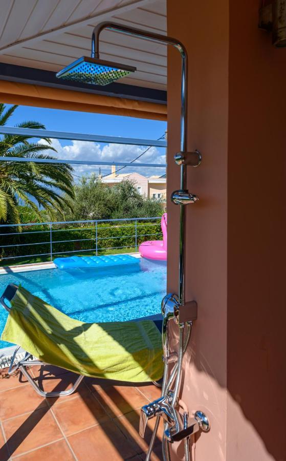 Cozy Small Smart Villa With Private Pool Mikri Mantineia 卡拉马塔 外观 照片